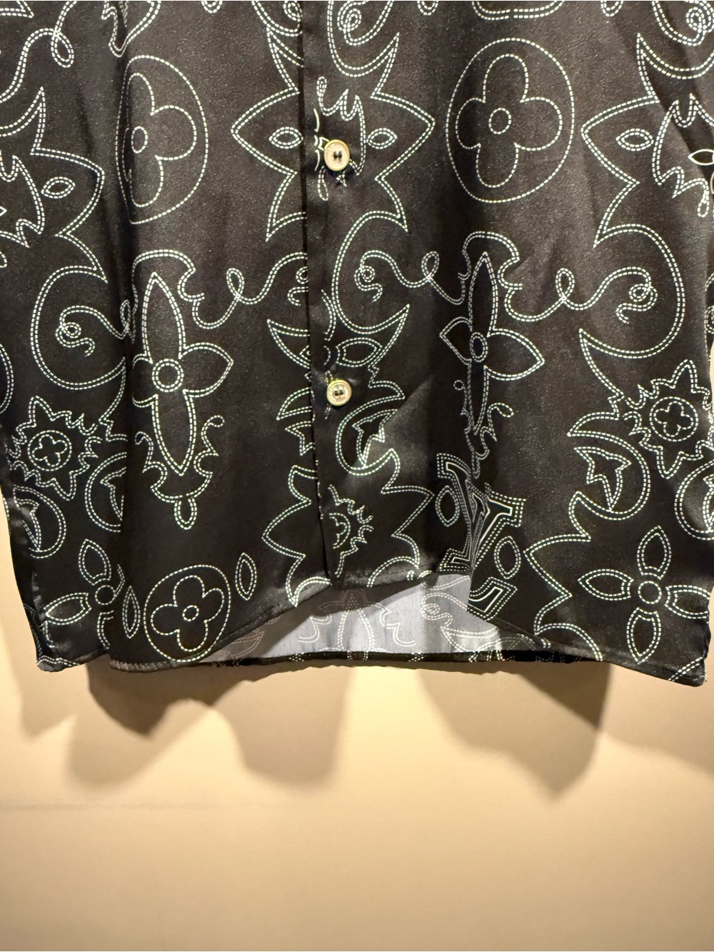 Louis Vuitton Black Short-Sleeve Monogram Print Button-Down Shirt w/shorts (Set) image 3